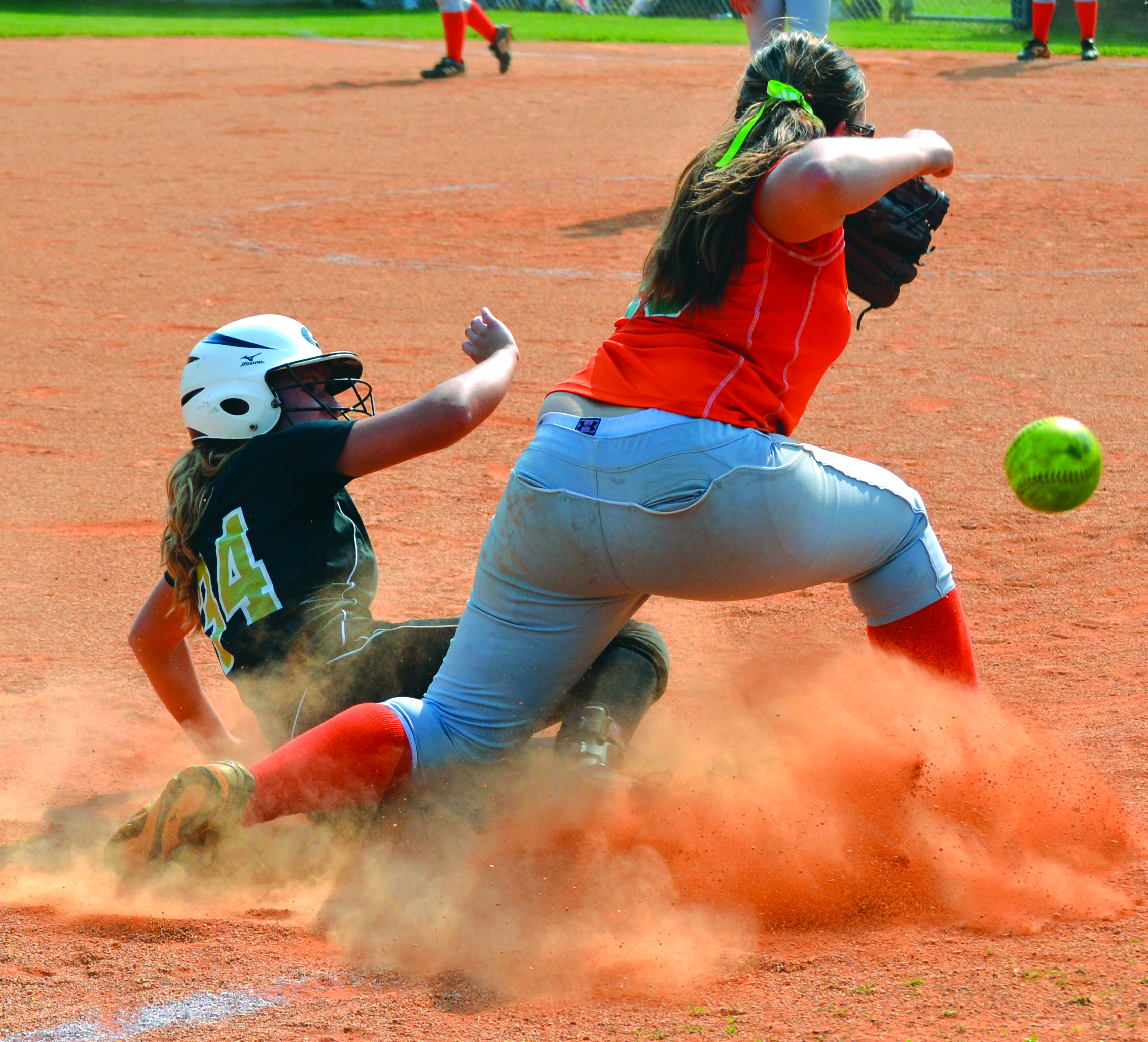 Glencoe downs Ashville in tourney opener