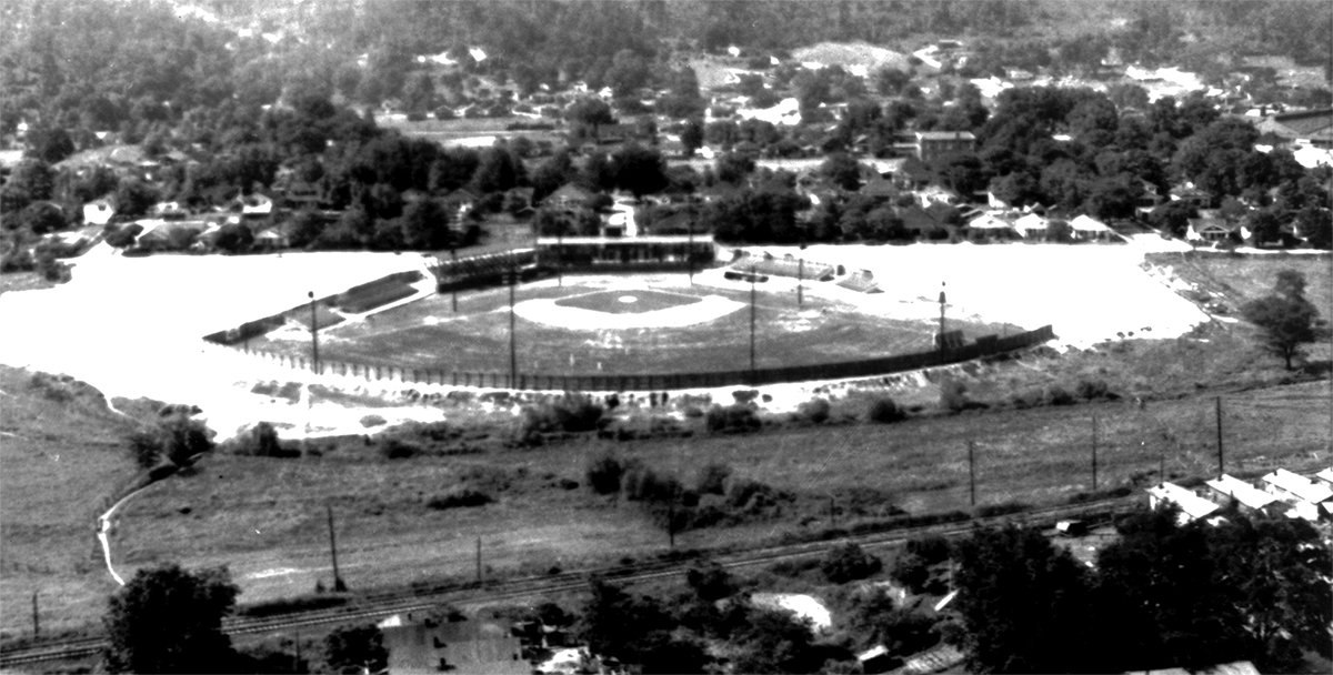 The Knoxville Giants, a Negro Southern League baseball team