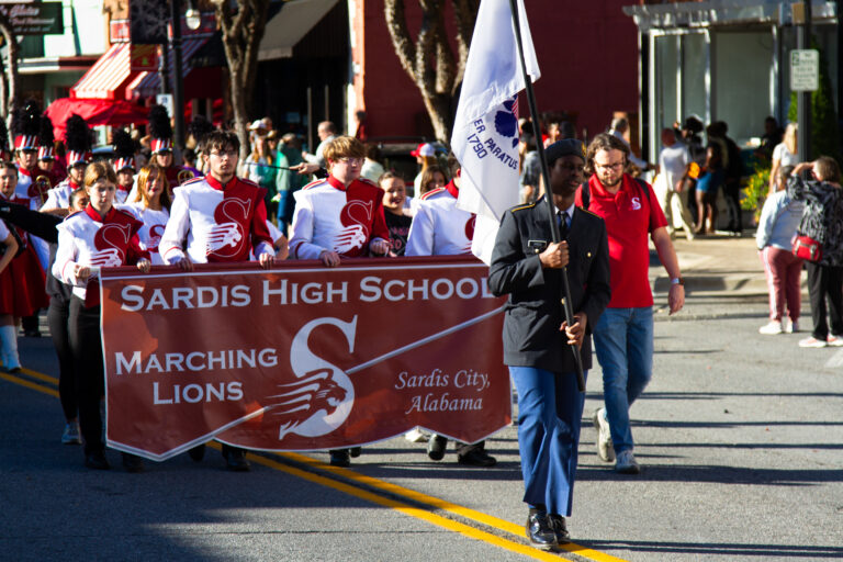 20251105_Veterans_Day_Parade-33