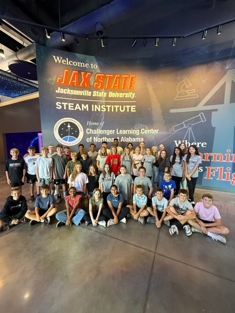 Challenger Learning Center and Rainbow Middle Students 1