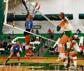 Hokes Bluff took the win over Oneonta in a tense volleyball match. Photos courtesy of Alex Chaney.