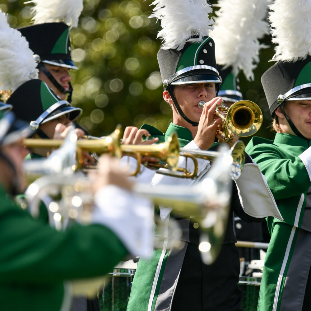 Hokes Bluff High School’s Green Machine Marching Band earned grand champion honors Saturday, Oct. 17, at Jacksonville State University’s Gem of the Hills Marching Invitational.
The competition was hosted by JSU’s Marching Southerners as a fundraiser for their upcoming trip to perform in the Rose Parade.
Hokes Bluff received superior ratings in all categories and won Best in Class AA awards for drum major, majorette, percussion and band.
The Green Machine also earned Best in Division A/AA honors in drum major, majorette and percussion before capping the competition by being named Grand Champion Band in Division A/AA.
By Alex Chaney.