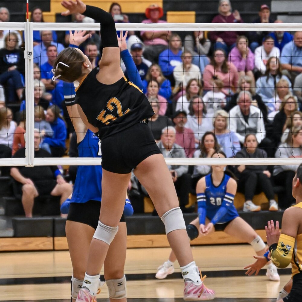 Glencoe swept White Plains in straight sets to earn a berth in the regional volleyball tournament in Hoover.
The teams had split their previous meetings this season, with White Plains winning 2-1 on Aug. 31 before Glencoe answered with a 2-0 victory Sept. 12.
Glencoe controlled the first two sets, winning 25-7 and 25-9. White Plains showed more fight in the third set, taking an early 1-0 lead as the teams traded points. Glencoe eventually pulled away to secure a 25-19 victory and complete the sweep.
Glencoe will face Plainview at 1 p.m. Thursday at the Finley Center in regional tournament play. The Yellow Jackets defeated Plainview 2-0 in their previous meeting Sept. 24.